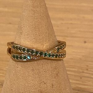 Elegant Gold finish and Green Emerald Gemstone Ring
